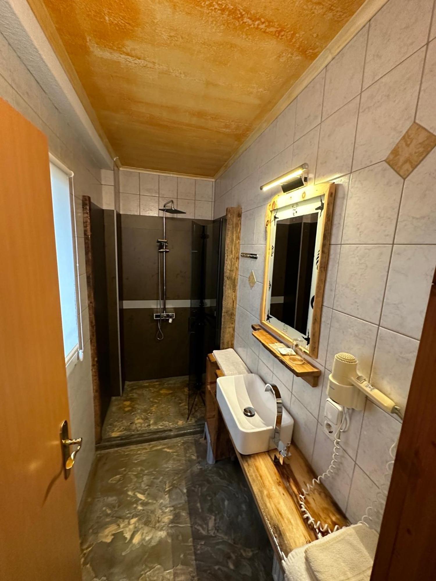 Gasthof Zum Loewen Aschau Im Zillertal المظهر الخارجي الصورة